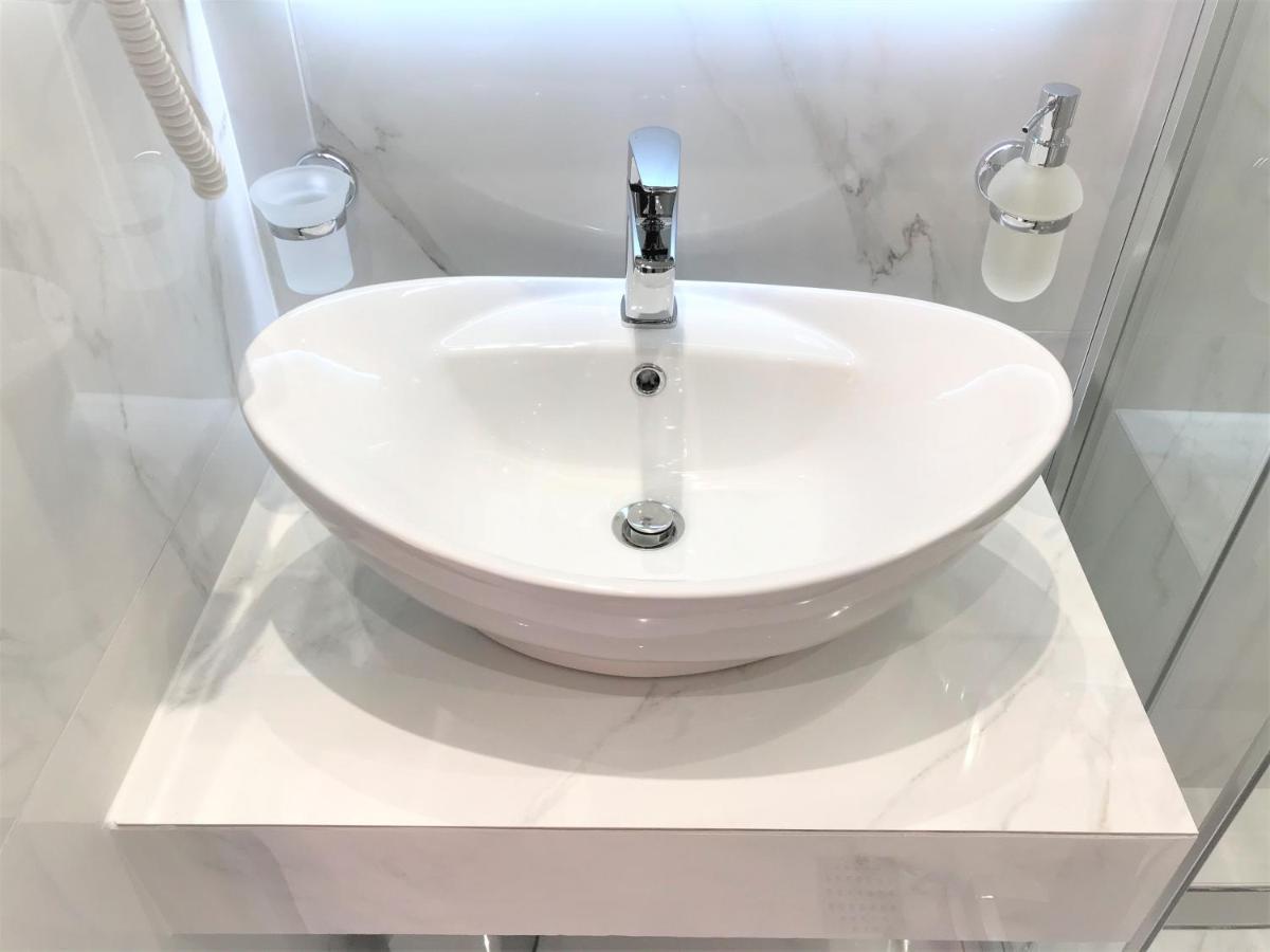 Amaryllis Luxury Rooms 플라타모나스 외부 사진